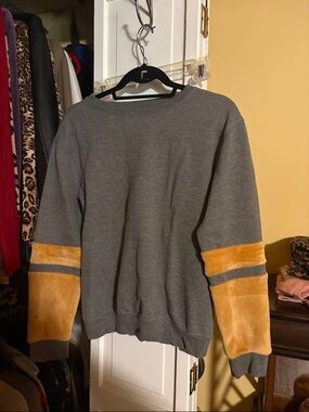 Cold Crush Gray Crewneck Sweater with Gold Sleeve Panels